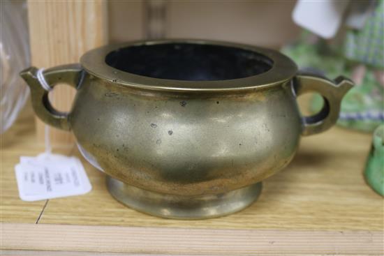 A Chinese bronze censer length 17.5cm